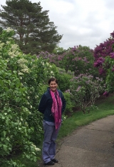 <h5>Garden visit</h5><p>Addy visited many beautiful gardens for inspiration.</p>